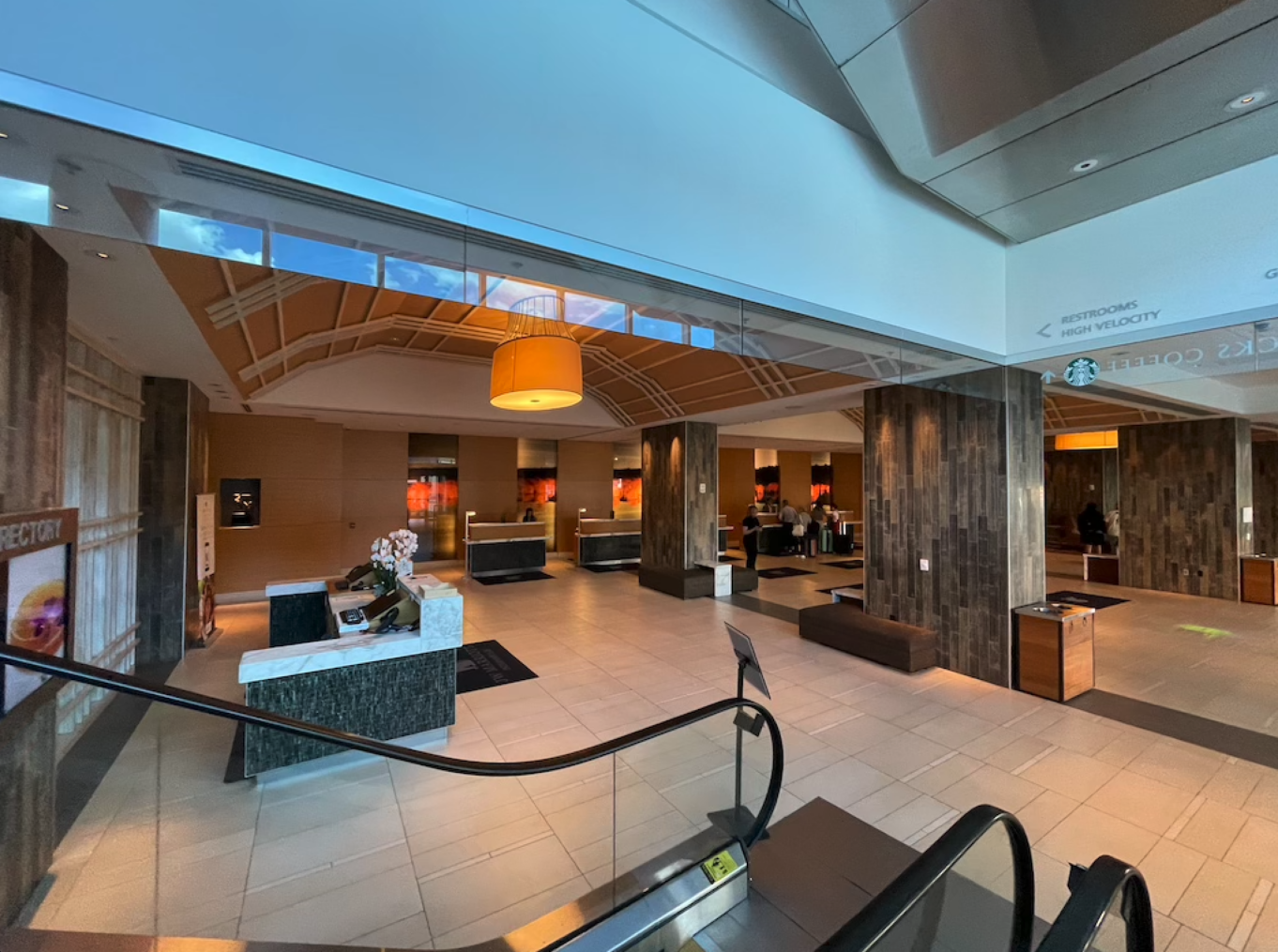 a large room with a glass floor and a large glass ceiling